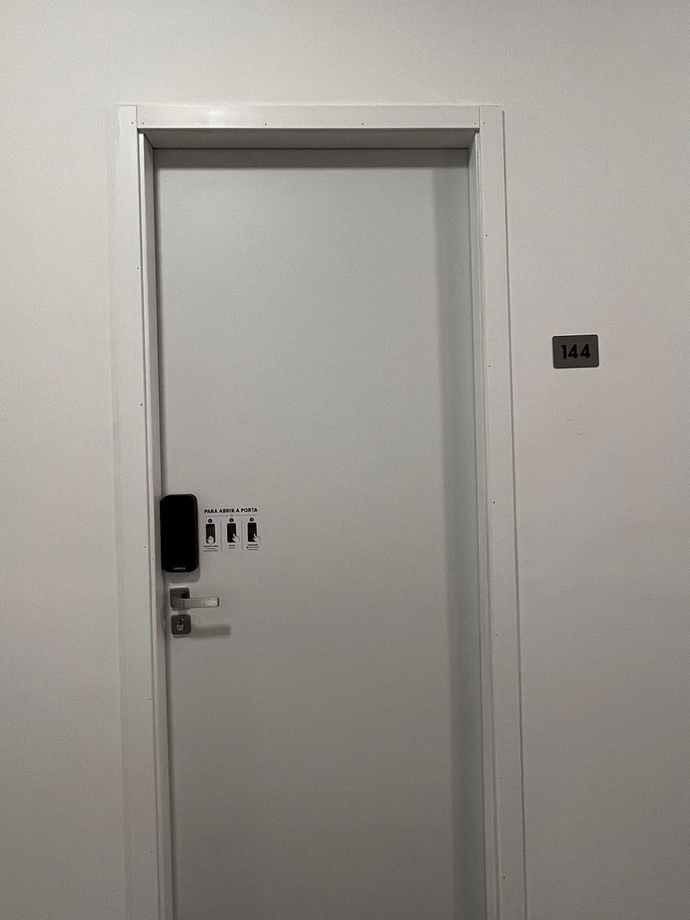 Quarto Individual 140