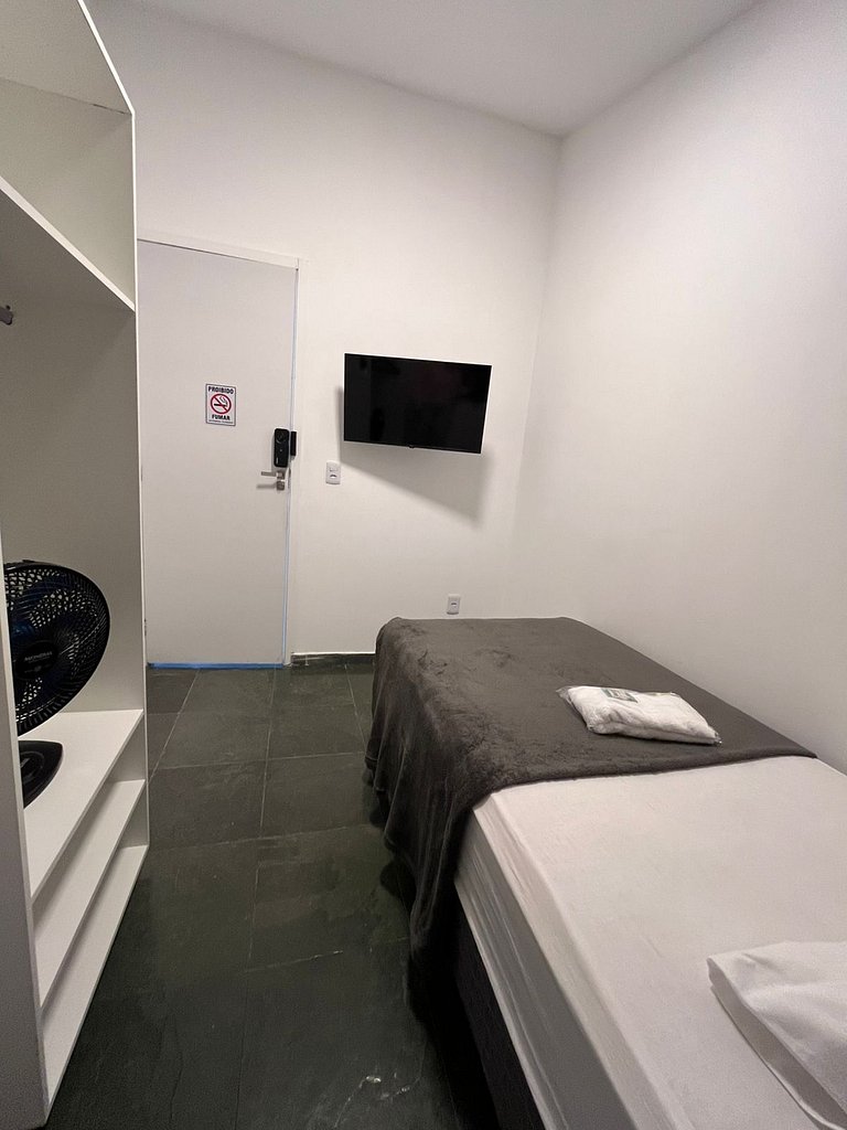Quarto Individual 145