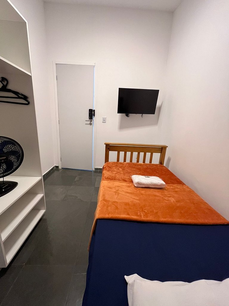 Quarto Individual 146